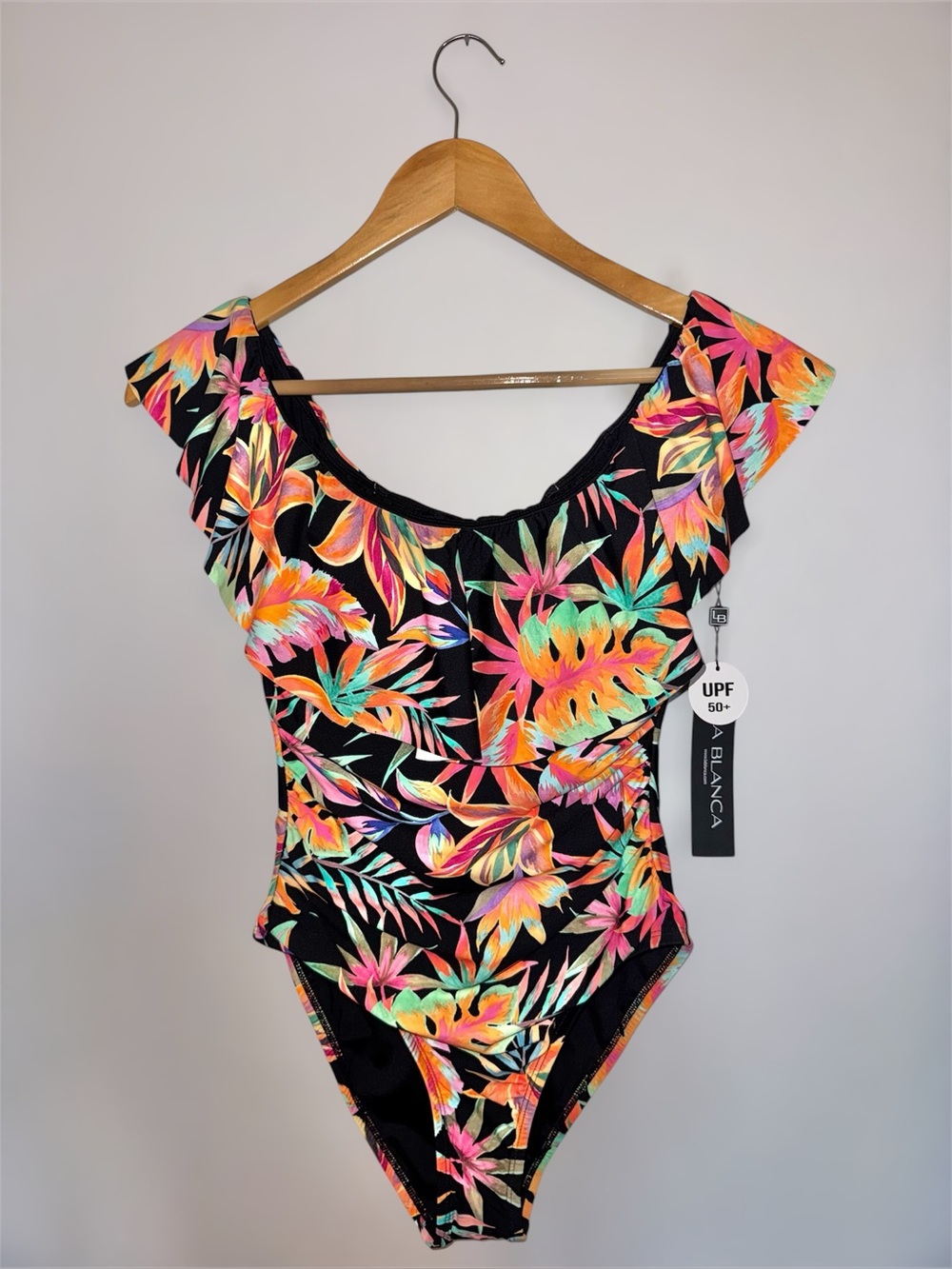 New La Blanca Best Escape Off the Shoulder One-Piece Swimsuit Medium Blk Floral